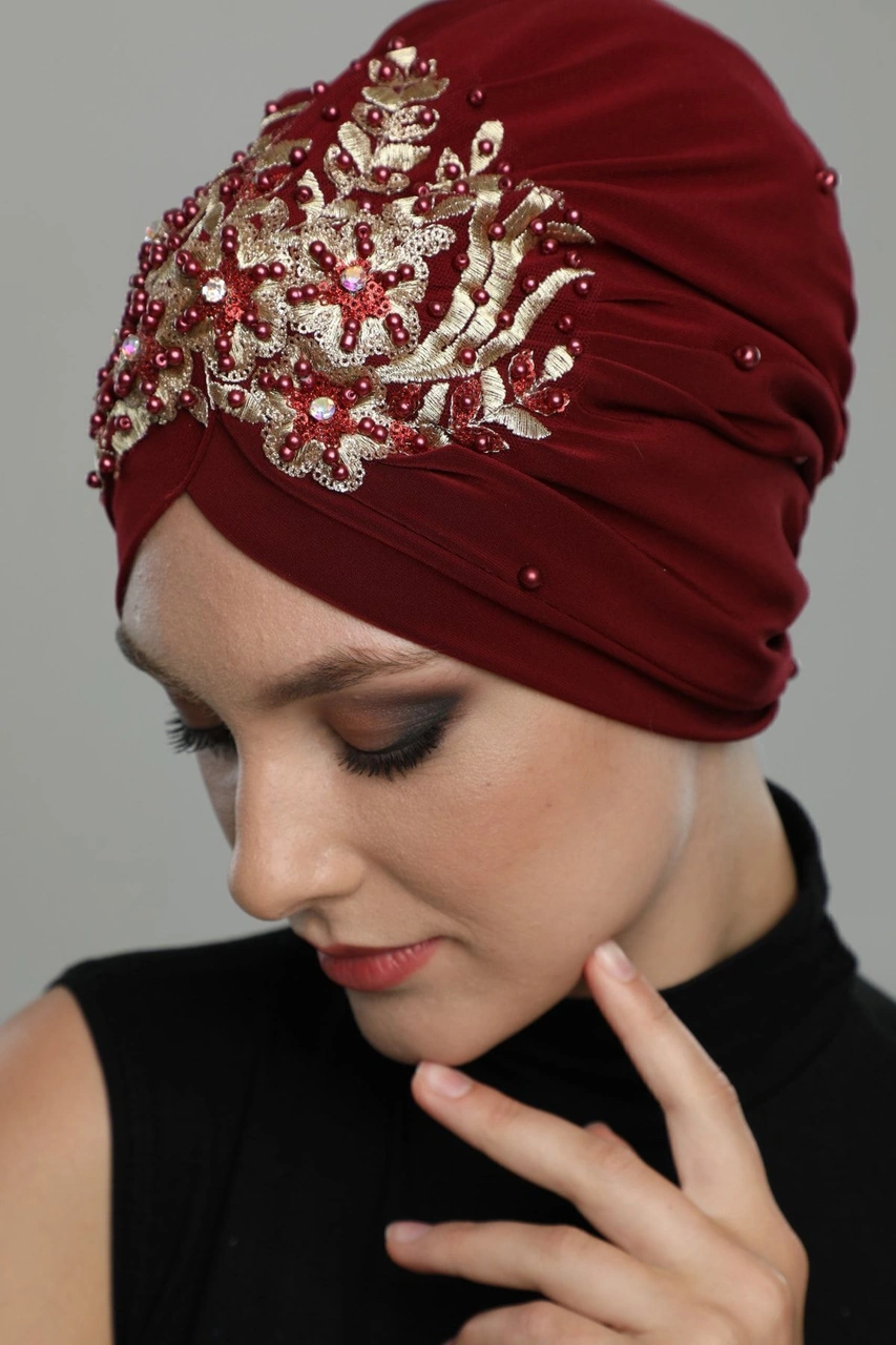 Kopma Astarlı Işlemeli Bordo Geniş Sırma Motifli Hazır Türban Tesettür Abiye Bone Bordo Geniş Sırma