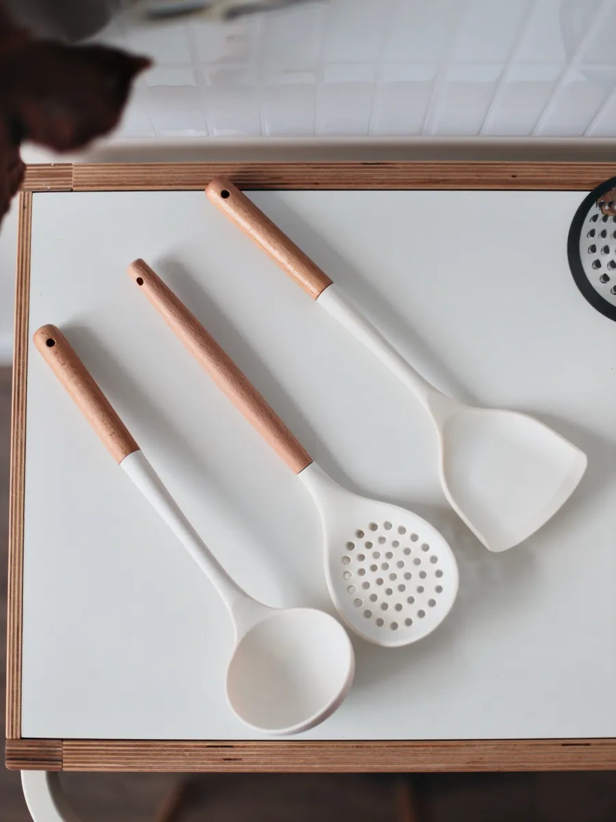 Home Lovers Ahşap Saplı Mutfak Spatulası 296161205 Beyaz