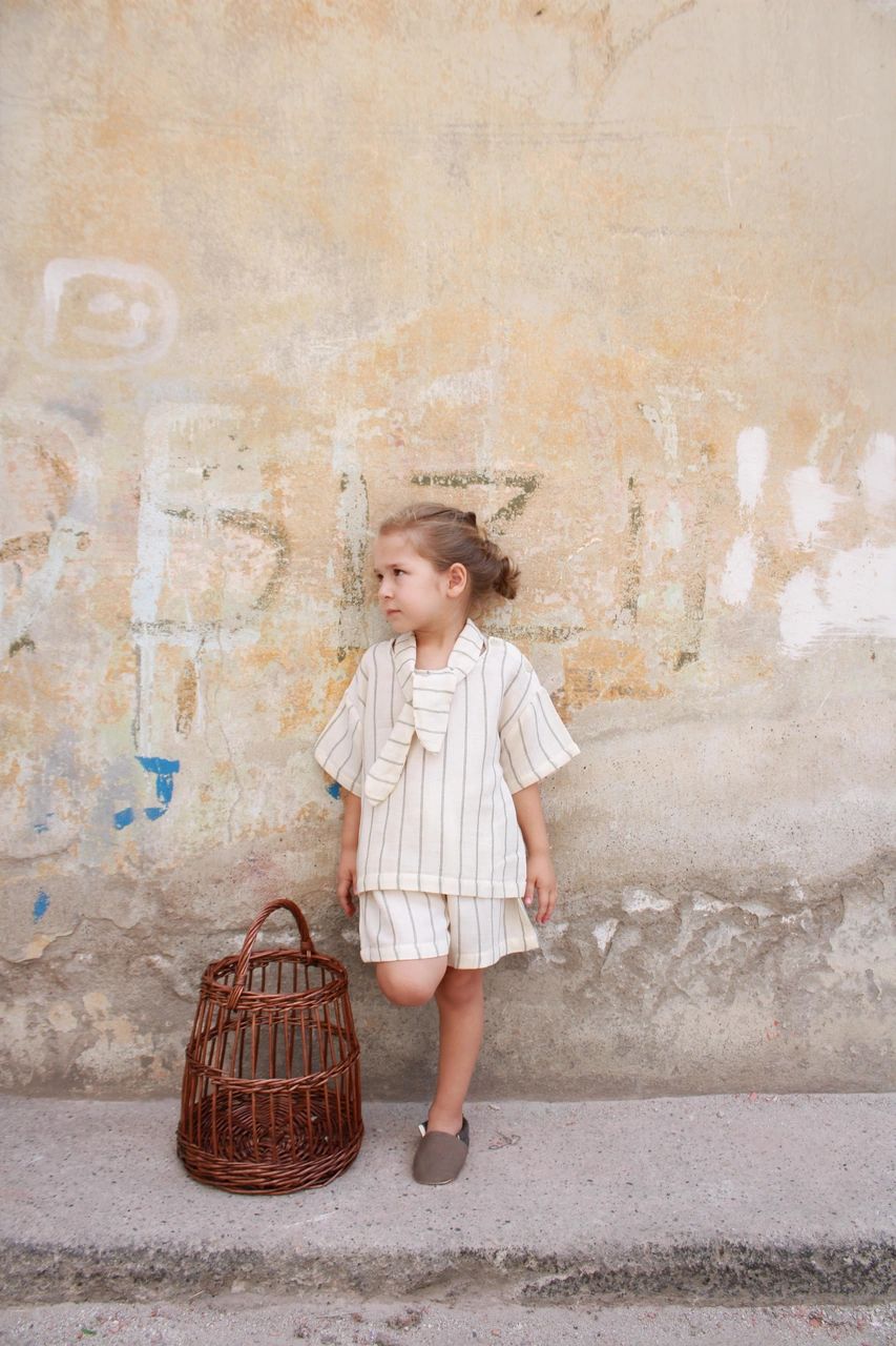 Haki Çizgili Yaka Bağlamalı Alt Üst Takım Haki