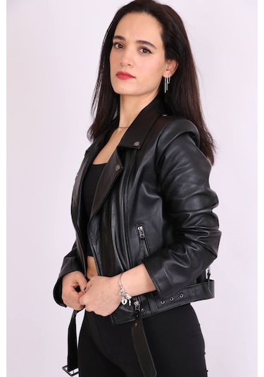 Siyah Hakiki Deri Yakalı Kemer Detaylı Spor Kısa Mont