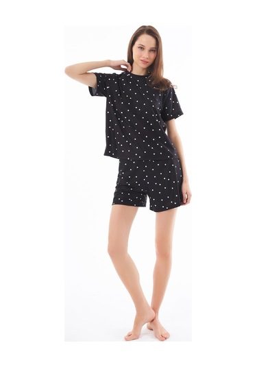 Premium Yazlık Şortlu Kadın Pijama Takımı Siyah Kalp Desenli Yumuşak Dokulu Bisiklet Yaka Kısa Kollu Siyah Premium Yazlık Şortlu Kadın Pijama Takımı Siyah Kalp Desenli Yumuşak Dokulu Bisiklet Yaka Kısa Kollu Siyah