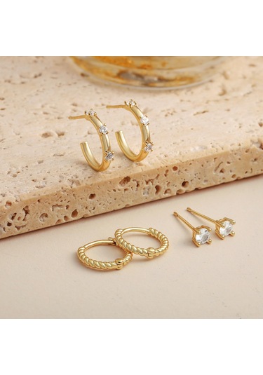 Kangvka Kadınlar İçin 14k Altın Kaplama Zirkonyalı Kolye Seti - 3 Çift Çeşitli Stiller Çember Ve Tıkalı - Günlük & Resmi Etkinlikler İçin Zirve Tarz Gold