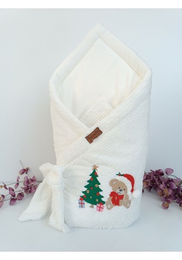 Kışlık Bebek Battaniyesi & Kundağı - Çam Ağacı & Ayıcık Işlemeli Hastane Çıkışı - Yeni Yıla Özel Ekru