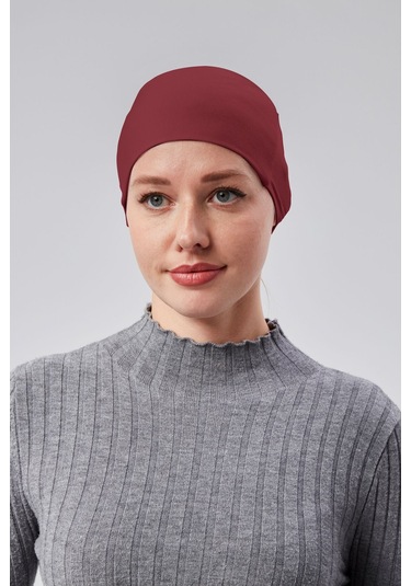 Kadın Tesettür Likralı Penye Dikişsiz Kaymaz Düz Bağlamalı Bone Bordo