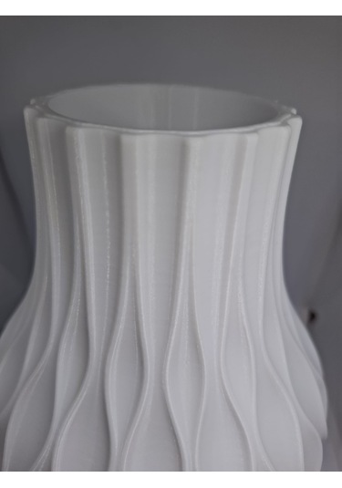Dalga Desenli Vazo -20 Cm Beyaz