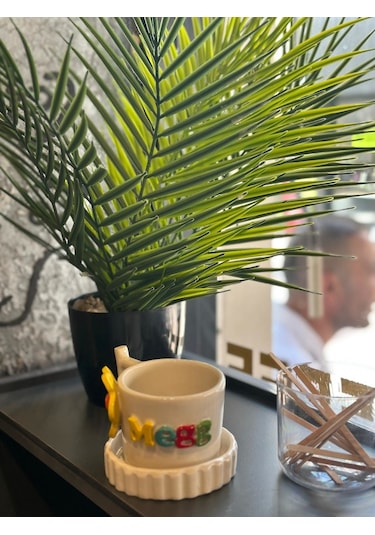 Çiçek Figürlü İsimli Fincan Mug