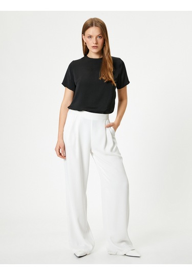 Koton Basic Bluz Aerobin Saten Kumaş Kısa Kollu Bisiklet Yaka Rahat Kalıp Siyah 4sak60078pw Siyah Koton Basic Bluz Aerobin Saten Kumaş Kısa Kollu Bisiklet Yaka Rahat Kalıp Siyah 4sak60078pw Siyah