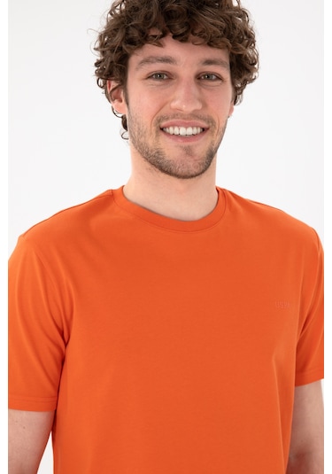 U.S. Polo Assn. Erkek Regular Fit Bisiklet Yaka Nar Çiçeği Basic Tişört 50305928-VR039 U.S. Polo Assn. Erkek Regular Fit Bisiklet Yaka Nar Çiçeği Basic Tişört 50305928-VR039