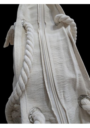 Meraklı Kedi Nakışlı Bez Çanta Naturel Ten