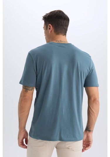 DeFacto %100 Pamuk New Regular Fit Bisiklet Yaka Basic Düz Kısa Kollu Tişört V7699AZ25SPBE576