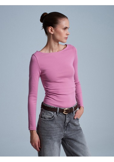 31401 Büzgülü Kayık Yaka Top-gül Gül