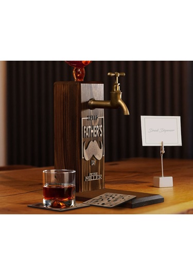Bk Gift Kişiye Özel Kabartma İsimli Baba Tasarımlı Musluklu Ahşap Viski Standı-2 Viski Çeşmesi, Doğum Günü Hediyesi, Babaya Hediye Kobitmeyen138057 Bk