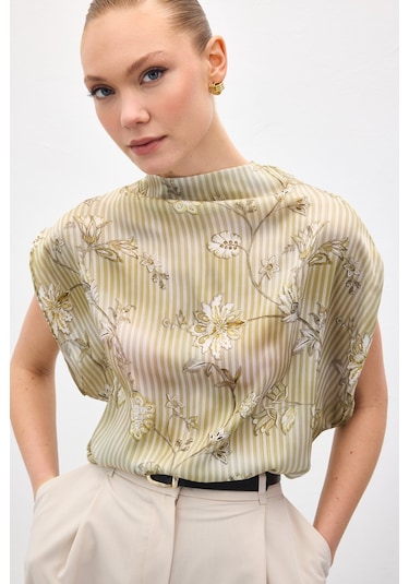 Sateen Kısa Kollu Desenli Bluz - Haki-137038 haki