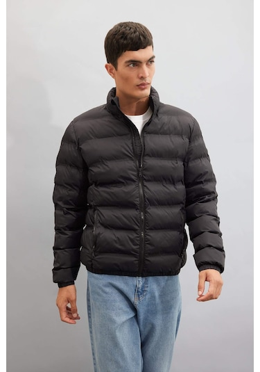 DeFacto Dik Yaka Şişme Mont Fermuarlı Çift Cepli Mevsimlik Hafif C4856AX24WNBK27