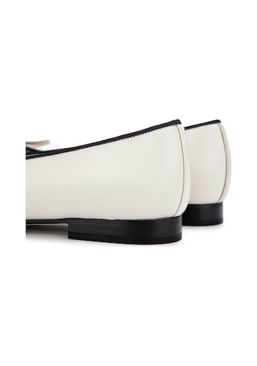 Tamer Tanca Kadın Hakiki Deri Siyah Rugan/bej Babet Ayakkabı 820 630 Bn Ayk Y25 Syh Rgn/bej Siyah Rugan