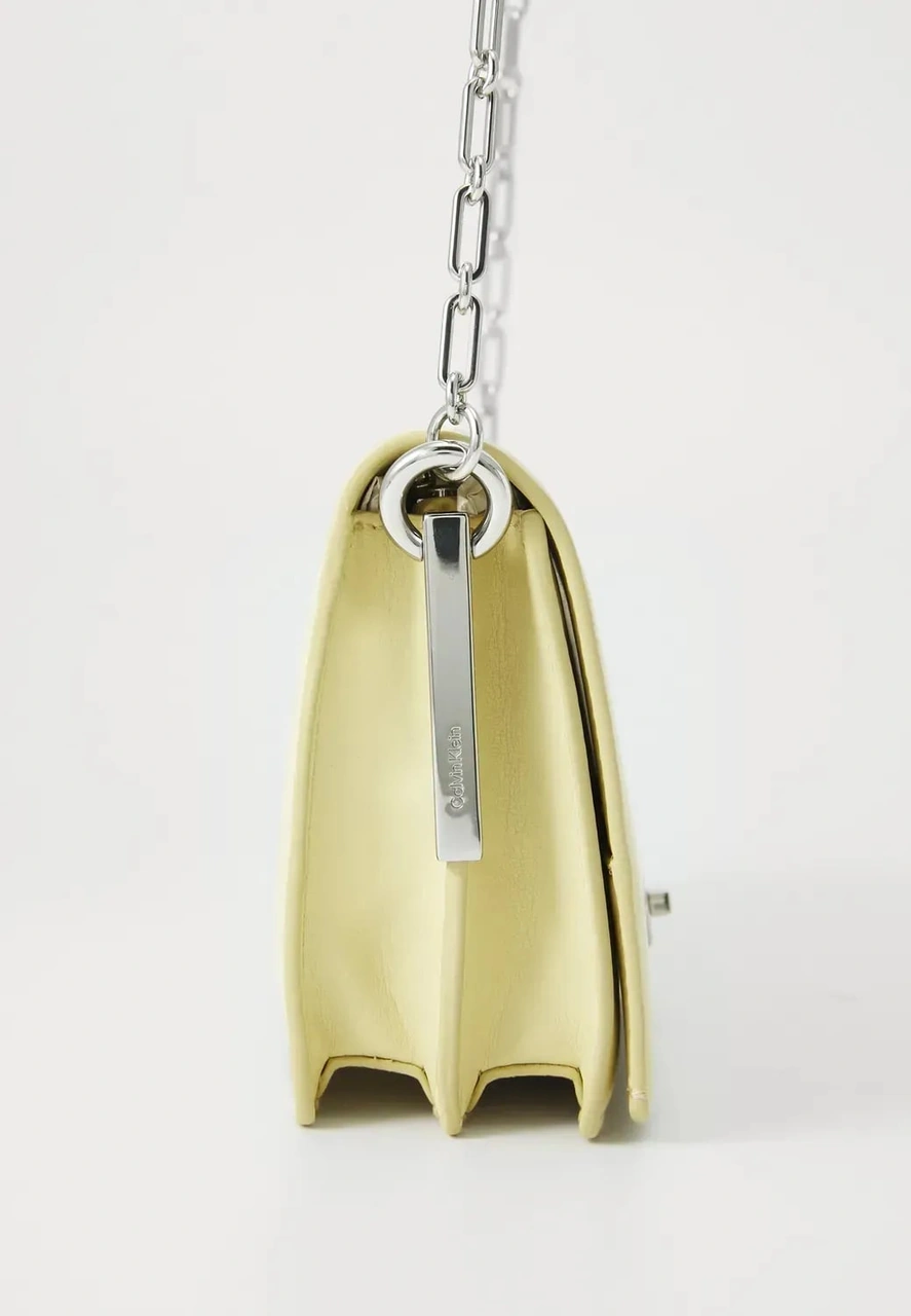 Calvin Klein Kadın Çapraz Çanta Lv04f3103grm0 Beyaz