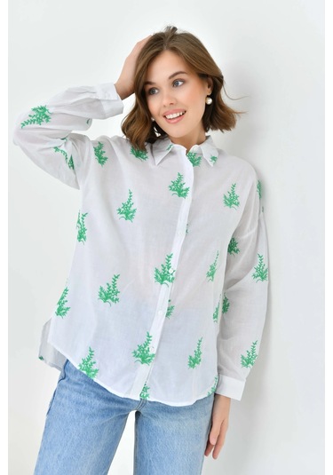 Kadın Yeşil Çiçek Nakış İşlemeli İnce Pamuk Gömlek Yeşil