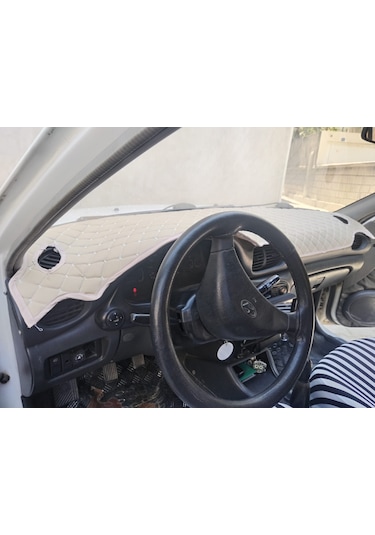 Kapitone Deri Kumaş Hyunda Accent Torpido Koruma Örtüsü 1 Adet