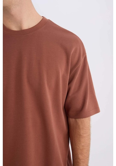DeFacto Oversize Geniş Kalıp Ütü Gerektirmeyen Bisiklet Yaka Kısa Kollu Basic Düz Ağır Kumaş Tişört X3926AZ25SPBN326 DeFacto Oversize Geniş Kalıp Ütü Gerektirmeyen Bisiklet Yaka Kısa Kollu Basic Düz Ağır Kumaş Tişört X3926AZ25SPBN326