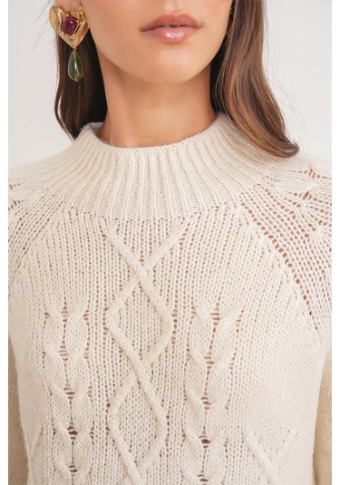 6855 Kadın Dik Yaka Saç Örgülü Triko Kazak Krem Krem