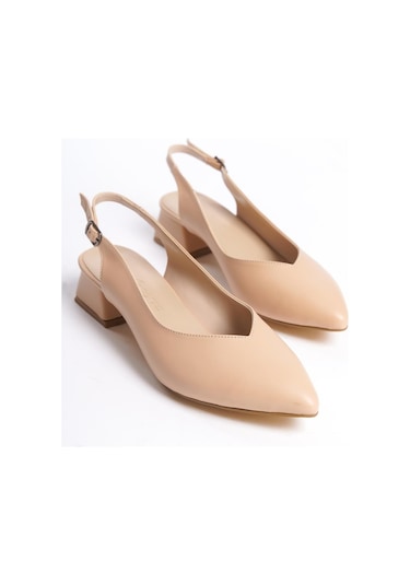 Kısa Topuklu Büyük Numara Arka Açık Bayan Ayakkabı 001