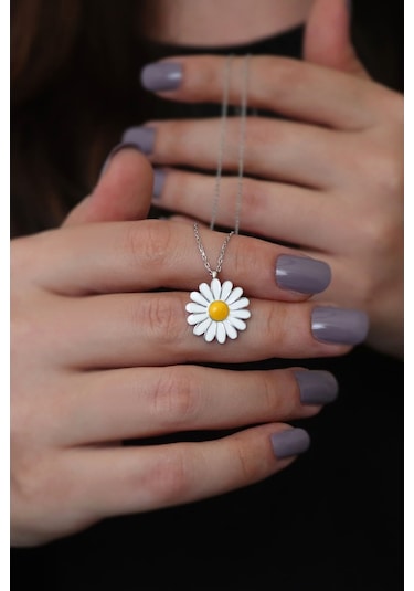 Kadın Papatya Tasarım Mineli 925 Ayar Gümüş Kolye