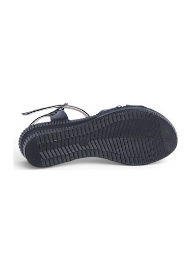 Ayakcenter Byn Ayışığı By34 Rugan Siyah Kadın 7 Cm Topuklu Sandalet