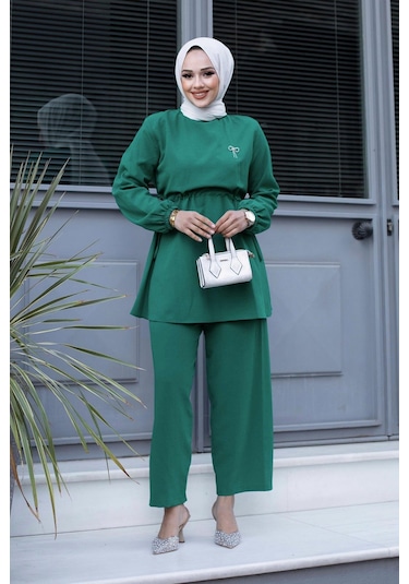 Bronş Detaylı Tesettür Yeşil Takım Yeşil