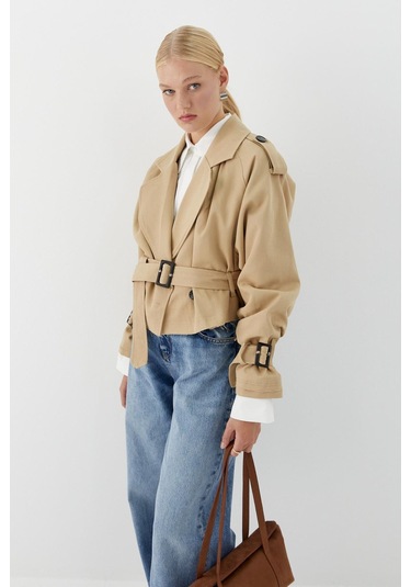 Kemerli Kısa Trenç Bej Bej