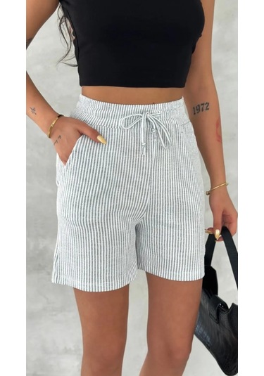 Yandan Cepli Beli Bağcıklı Su Yolu Kadın Çizgili Şort Gri