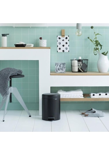 Brabantia Çöp Kutusu Newicon Pedallı 5 Lt Matt Siyah 112928 Siyah