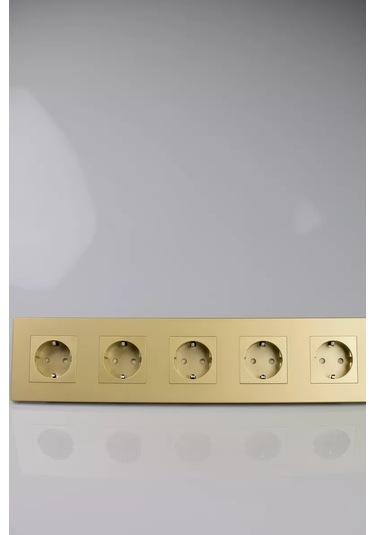 Vo'stabl Altın Beşli Topraklamalı Ve Çocuk Emniyet Kapaklı Priz 182604118 105 Derece