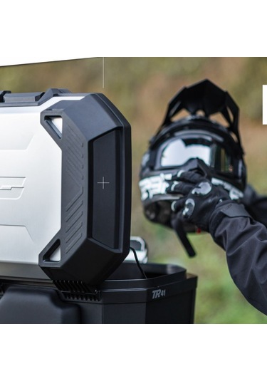 Motosiklet Arka Çanta Shad Terra Alüminyum Motor Tur Çantası 41 Lt Silver Siyah - Gümüş