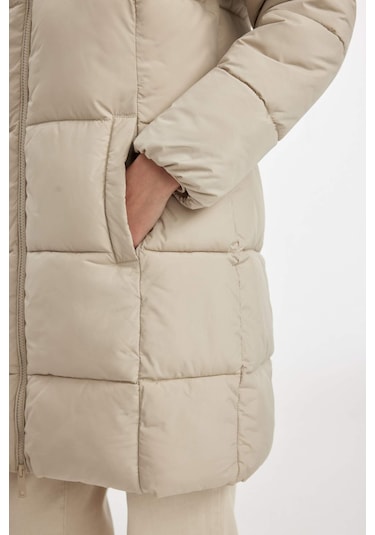 DeFacto Puffer Şişme Uzun Mont Parka Su İtici Regular Kalıp Çıkarılabilir Kapüşonlu A1315AX24WNBG284 Bej