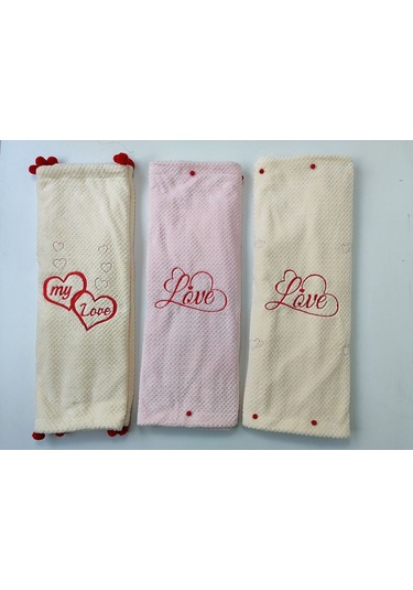 Tv Battaniyesi Love Nakışiı Kalpli Ponponlu Koltuk Şalı Battaniye Hediyelik Örtü Oyun Matı Ekru