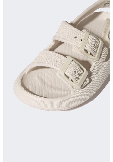DeFacto Erkek Çocuk Cırt Cırtlı Düz Taban Eva Sandalet C2236A824SMBG26