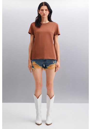 Samantha Kadın %100 Organik Pamuklu Comfort Fit Arkası Uzun Basic Örme Kahverengi T-shirt