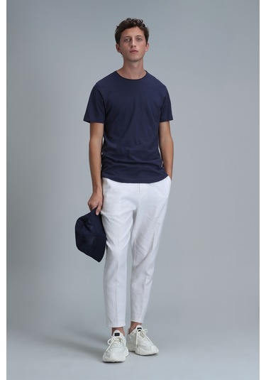 Lufian Junya Erkek Basic Tisört Açik Lacivertvert Açık Lacivertvert 111020203100220 111020203100220 Lacivert Lufian Junya Erkek Basic Tisört Açik Lacivertvert Açık Lacivertvert 111020203100220 111020203100220 Lacivert