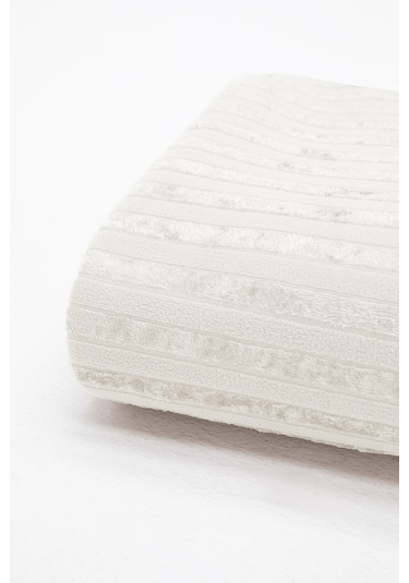 Kaymaz Taban Süngerli Kadife Koltuk - Çekyat Örtüsü 170x210 - Kre Krem