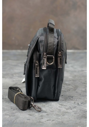 Seventeen Çok Gözlü El Ve Omuz Askılı Siyah Su Geçirmez Çanta 3497 Siyah