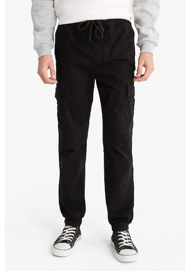 Defacto Regular Fit Beli Bağcıklı Kargo Cepli Jogger Pantolon F4681AX25AU Defacto Regular Fit Beli Bağcıklı Kargo Cepli Jogger Pantolon F4681AX25AU
