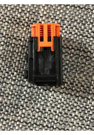 0988161011 Dikdörtgen Bağlantı Konnektör 1 Adet