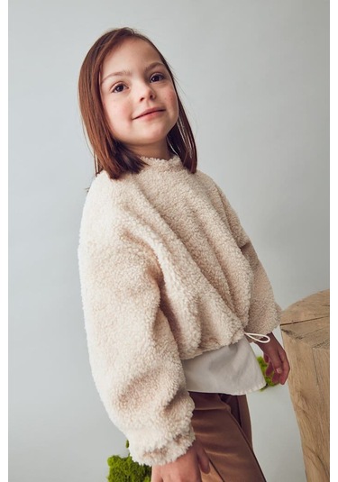 Kız Çocuk Etek Ucu Gömlek Görünümlü Pelüş Sweatshirt - Bej Gri