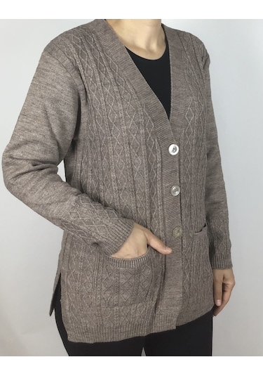 Önü Düğmeli Cepli Yünlü Kısa Anne Hırka Vizon