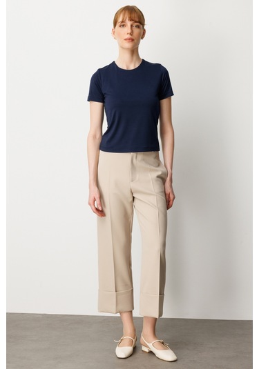 On Kadın Sıfır Yaka Kısa Kol Basic Bluz 61334 Lacivert Lacivert