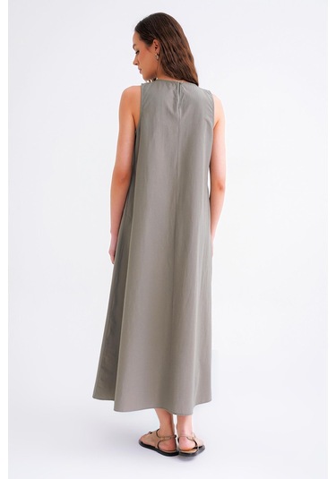 4690 Kadın Bisiklet Yaka Sıfır Kol Midi Paraşüt Elbise Haki Haki