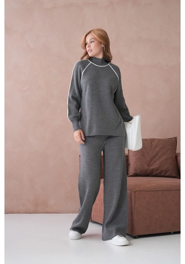 Kadın Dik Yaka Yarım Pat Fermuar Yırtmaçlı Kazak Pantolon İkili Triko Takım Gri