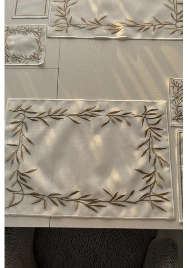 Nazlım Keten Nakışlı Amerikan Servis Takımı 19 Parça Gold Gold