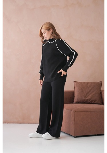 Kadın Dik Yaka Yarım Pat Fermuar Yırtmaçlı Kazak Pantolon İkili Triko Takım Siyah