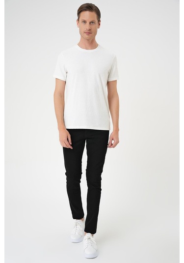 Comfort Fit Bisiklet Yaka Kabartma Desenli Casual Ekru Tişört Ts 899 Ekru